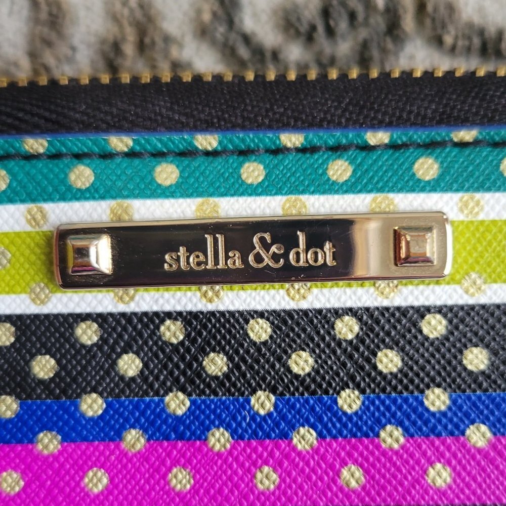 NWOT Stella & Dot "CALL ME" wristlet - Picture 2 of 8